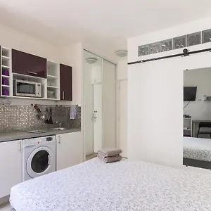 Raspail Cozy Flat , Paris France